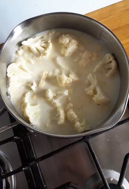 cauliflower in milk